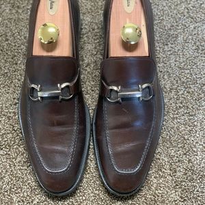 SALVATORE FERRAGAMO size 9 1/2 leather moccasin rubber sole with ornament